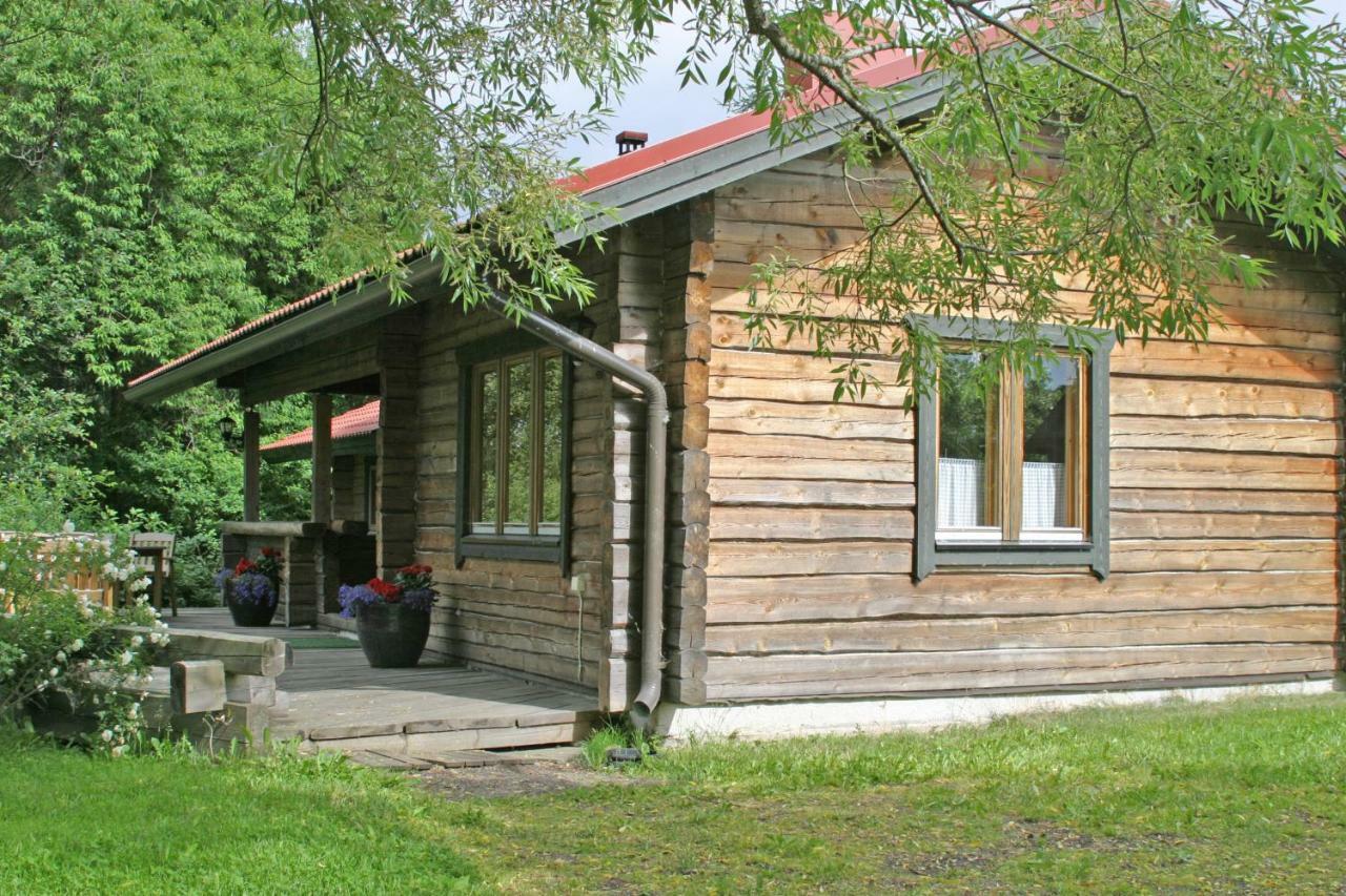 Lepaan Kartanon Vierashuone Hotel Exterior photo